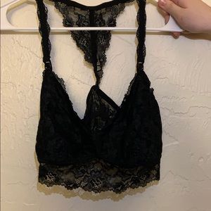 black laced nursing bra w/ hooks to breastfeed